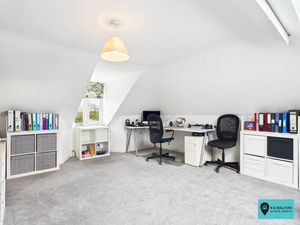 Bedroom- click for photo gallery